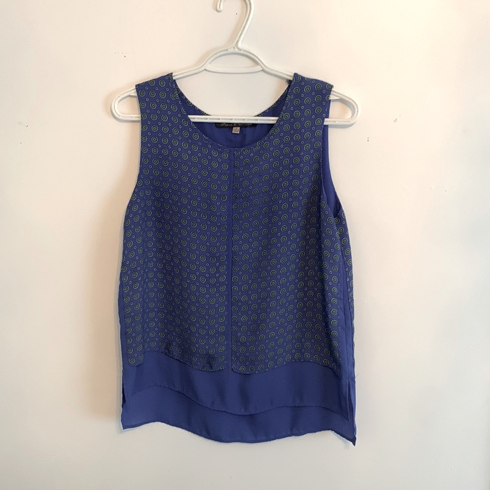 Blue Sleeveless Blouse with Cute Paisley Pattern